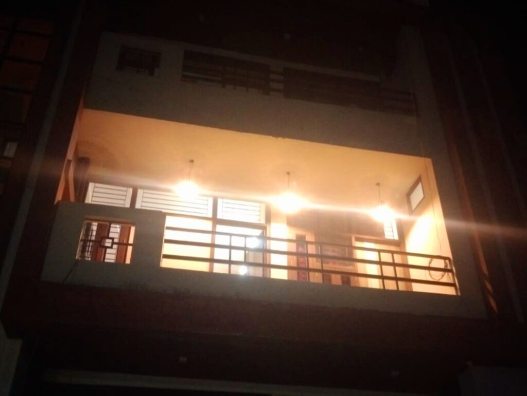 79f62ba7-e3c9-4f77-abd1-993003644b5a