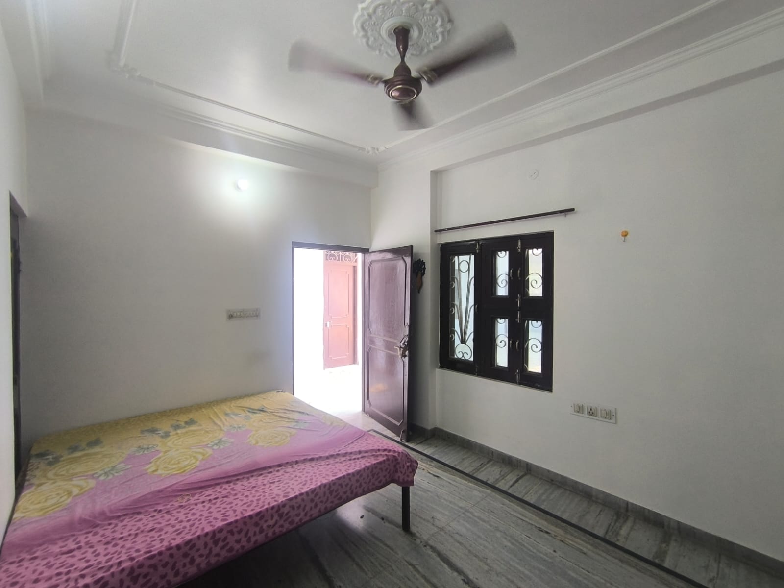 To Let Girls Room Vishnupuri Jaipur