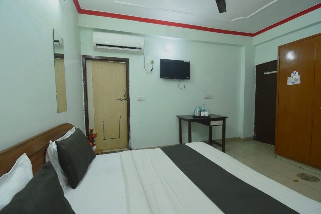 f00d2ab1-7ecc-45c7-a68d-66e3114f6d83