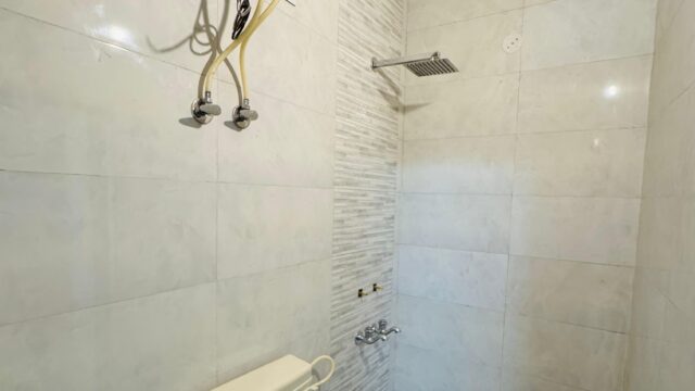 137b7272-df50-413d-b2b7-e700eaccbe12