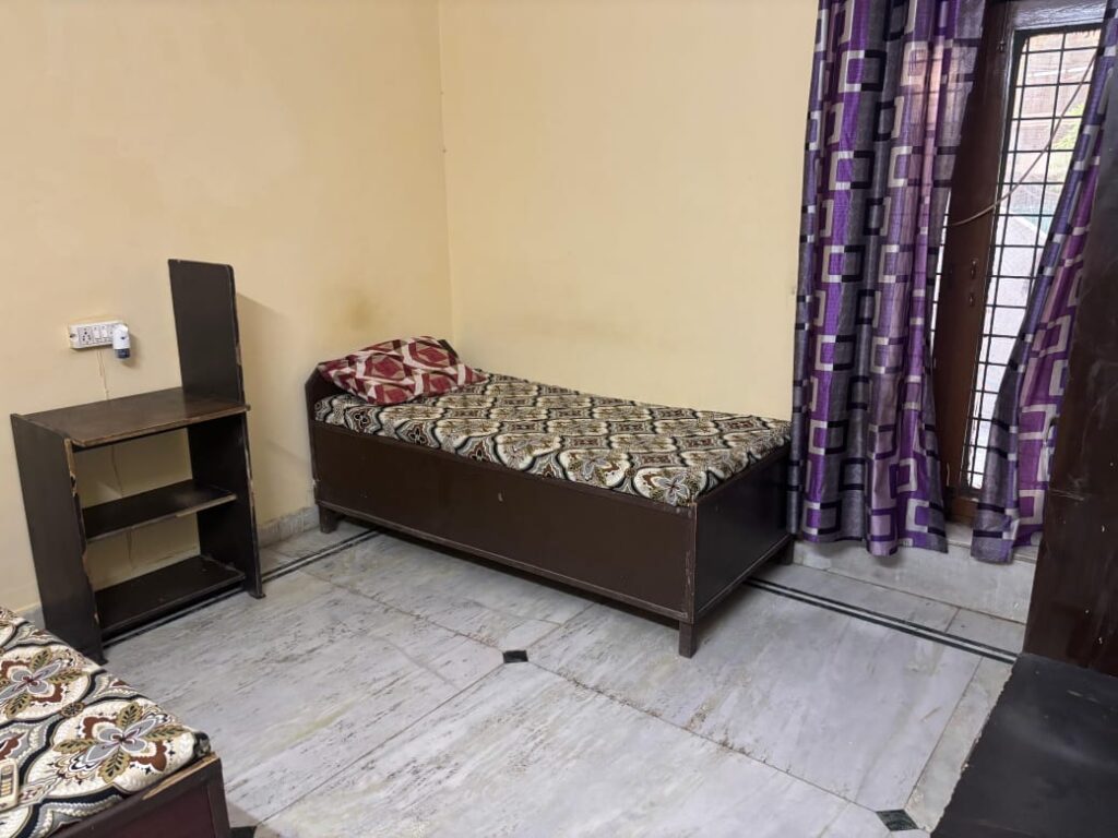 ce3e47e4-45ff-429e-a803-801494725ec5